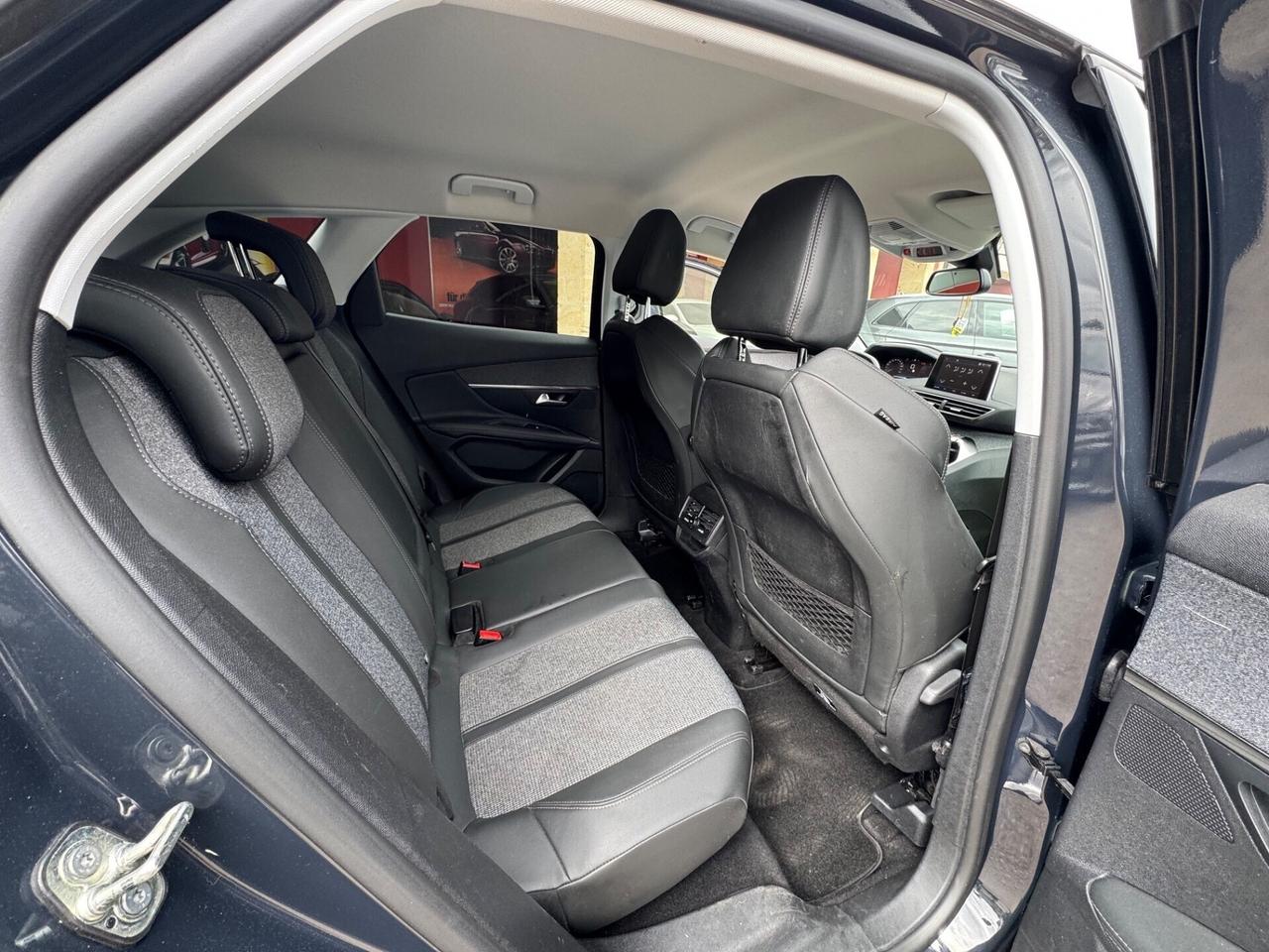 Peugeot 3008 HDi 130 EAT8 Allure Retroc led Iva