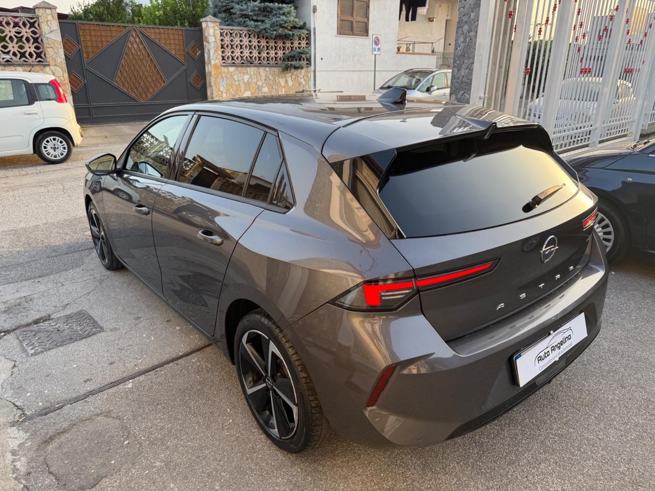 Opel Astra 1.2 Turbo 130 CV Elegance