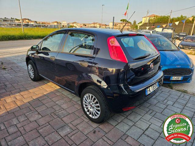 FIAT Punto 1.4 8V 5 porte Natural Power Street