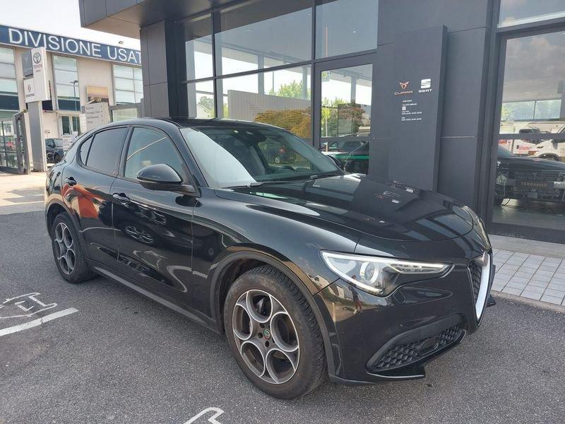 Alfa Romeo Stelvio 2.2 Turbodiesel 160 CV AT8 RWD Sport-Tech