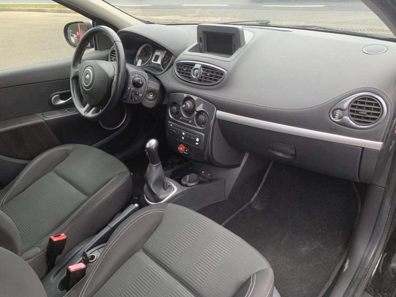 Renault Clio 1.2 16V 5 porte Luxe