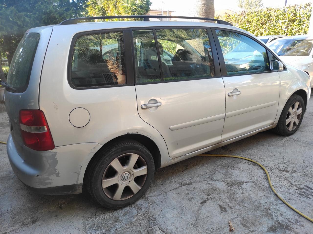 Volkswagen Touran 2006 1.9 TDI 105CV 7 POSTI