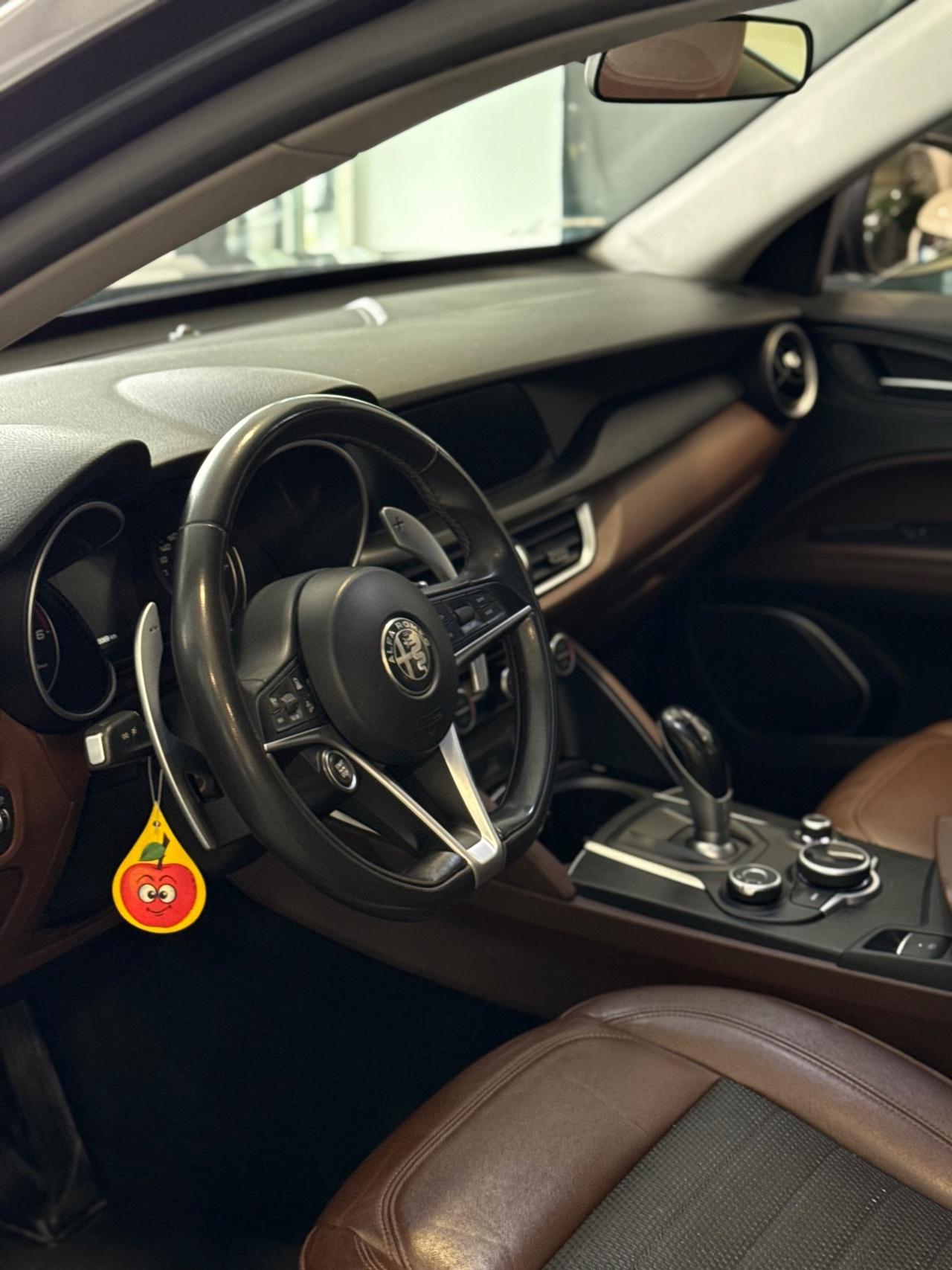 Alfa Romeo Stelvio 2.2 Turbodiesel 180 CV AT8 RWD Super