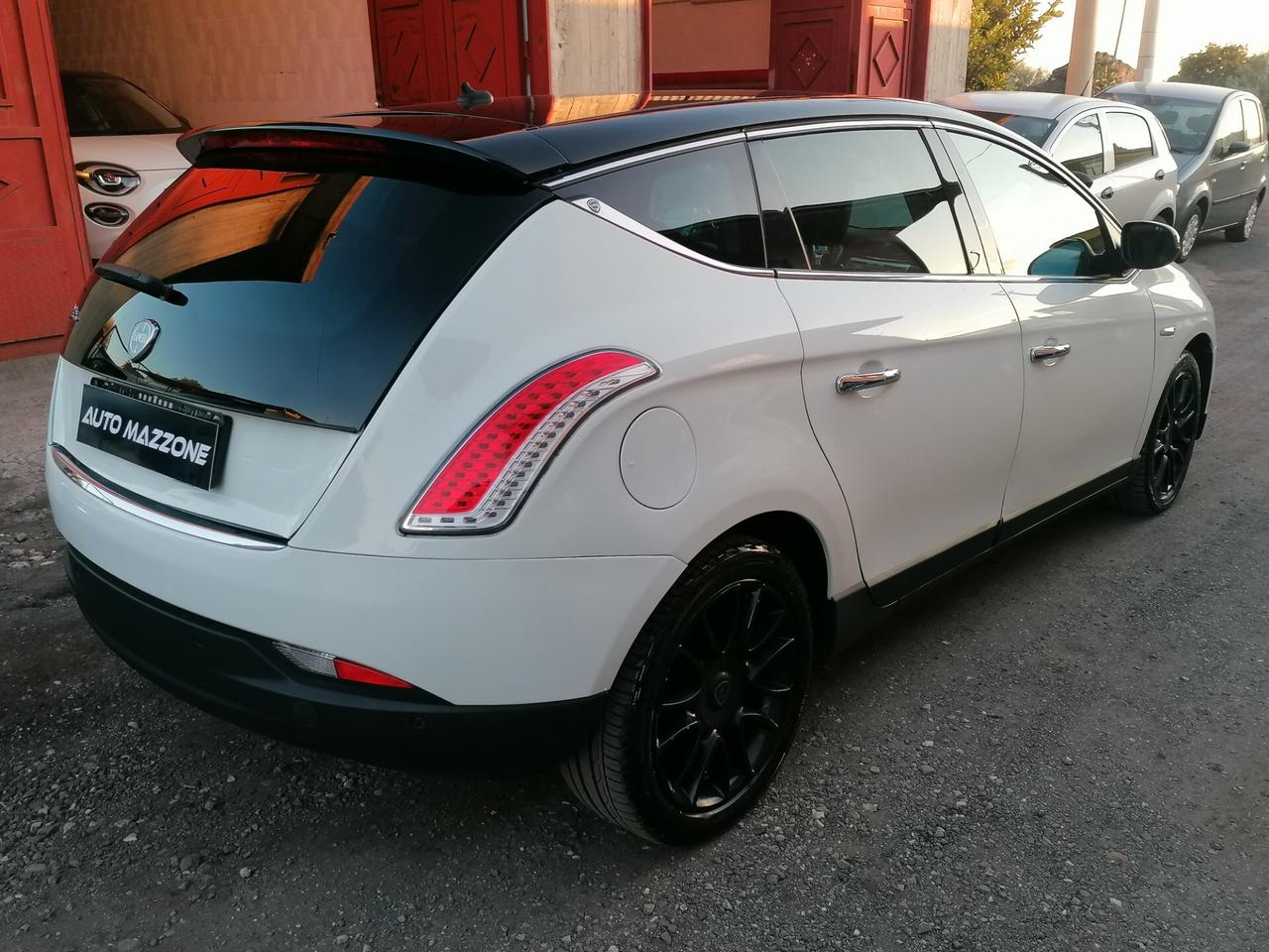 Lancia Delta 1.6 MJT Platino( da vetrina)