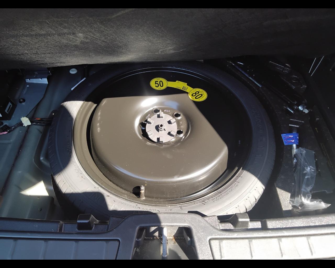 VOLVO XC40 2023 - XC40 2.0 b3 Core auto