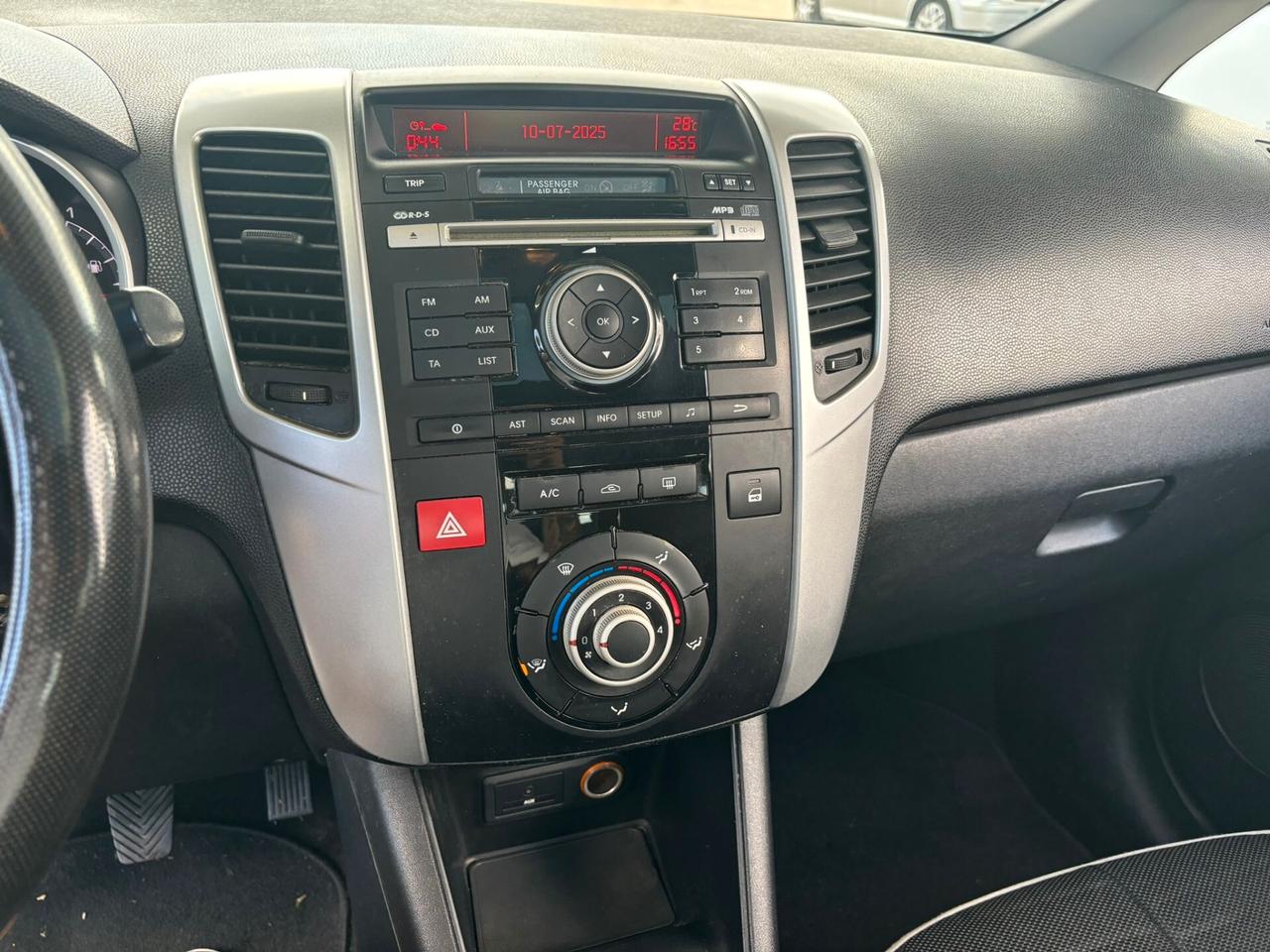 Kia Venga 1.4 CRDi 90CV WGT Fullsky