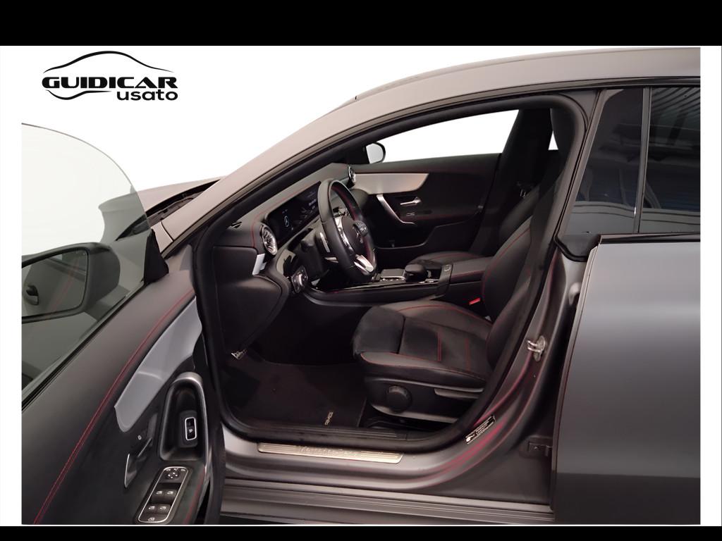 Mercedes-Benz CLA Coupe - C118 - CLA Coupe 200 d Premium auto