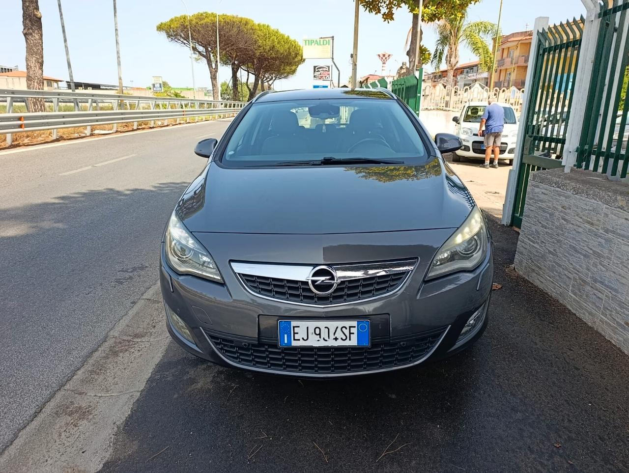 Opel Astra 1.7 CDTI Sports Tourer Cosmo 2011