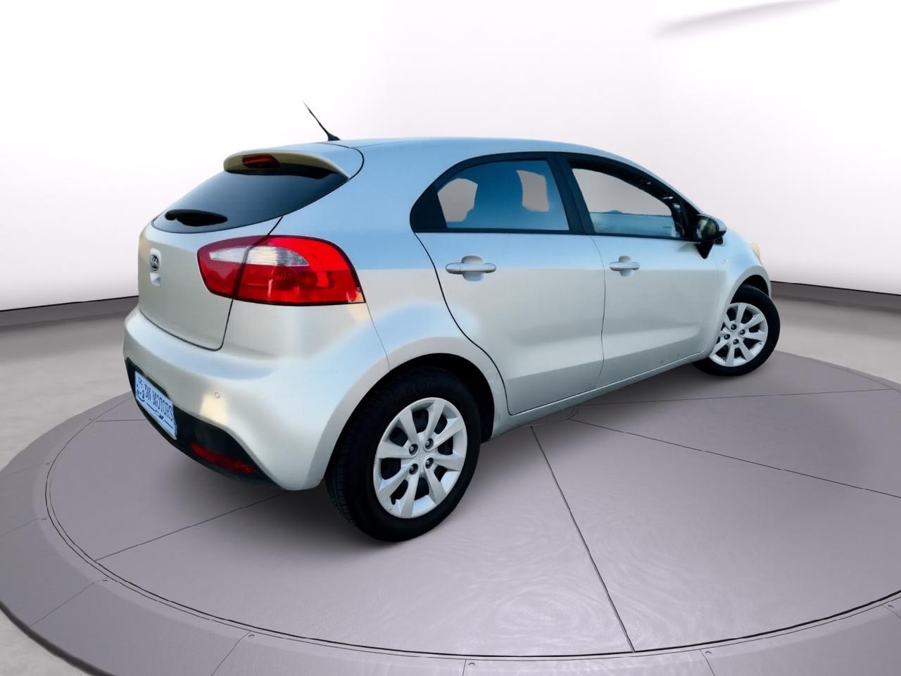 Kia Rio 1.2 benzina 2013 110.000km garanzia 12 mesi neo patentati