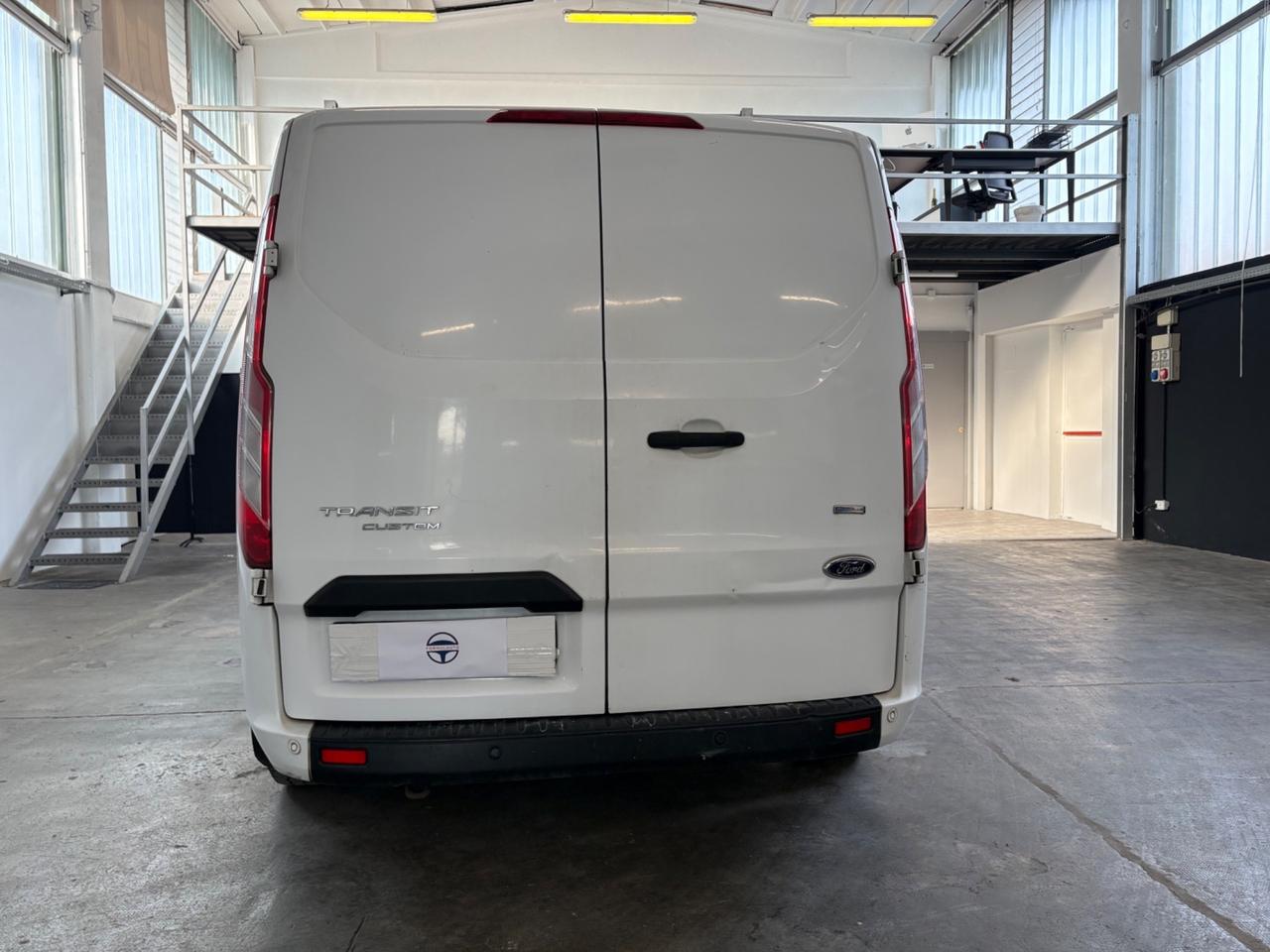 Ford transit custom passo lungo