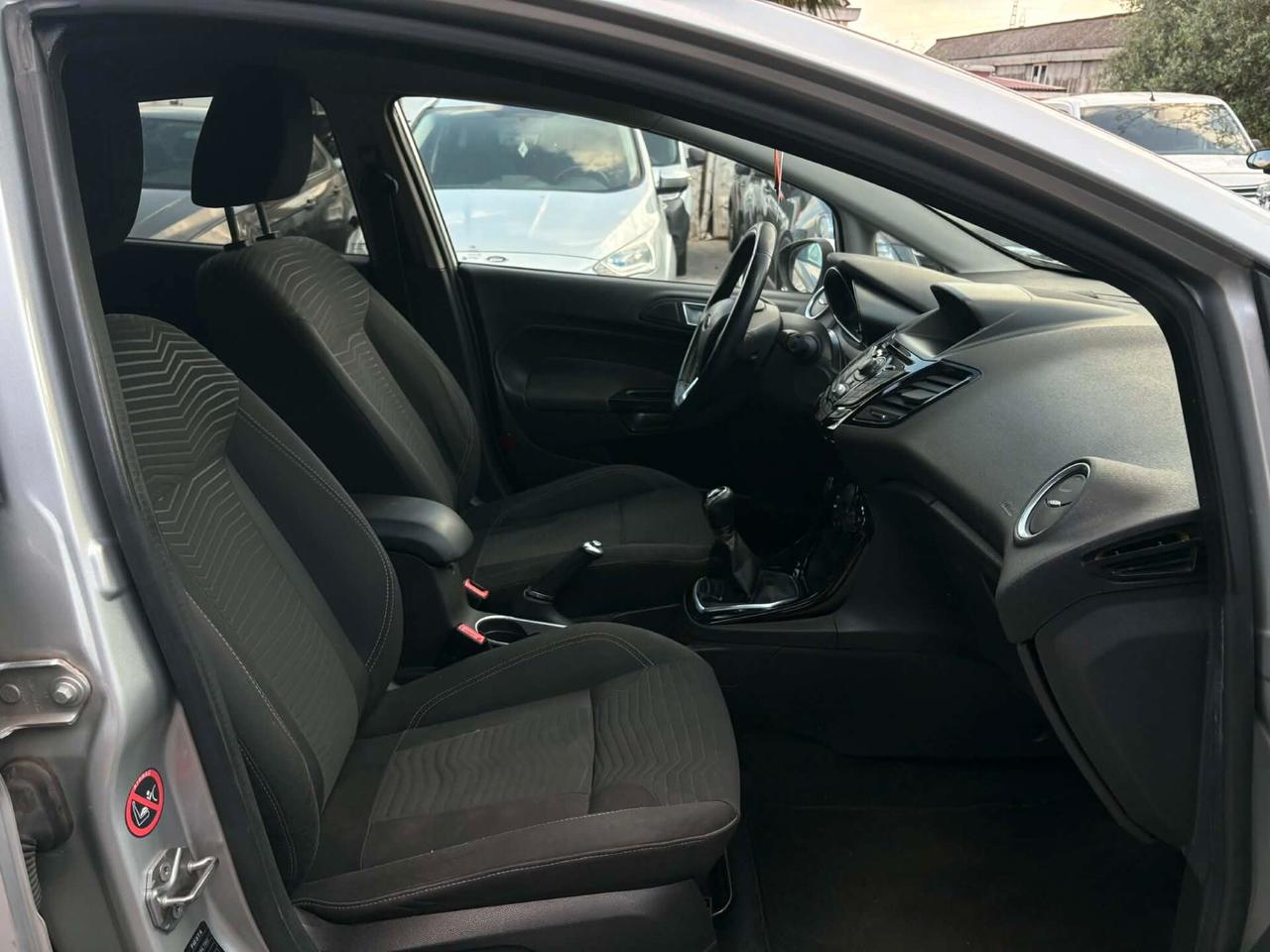 Ford Fiesta 1.5 TDCi 75CV 5 porte Titanium