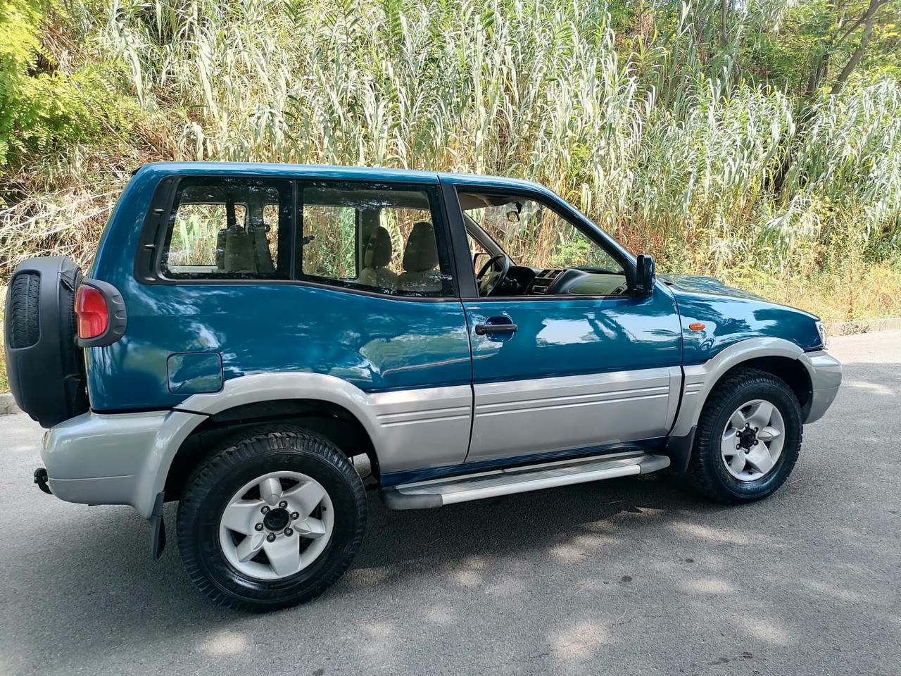 Nissan Terrano II - 3 porte - Gancio Traino