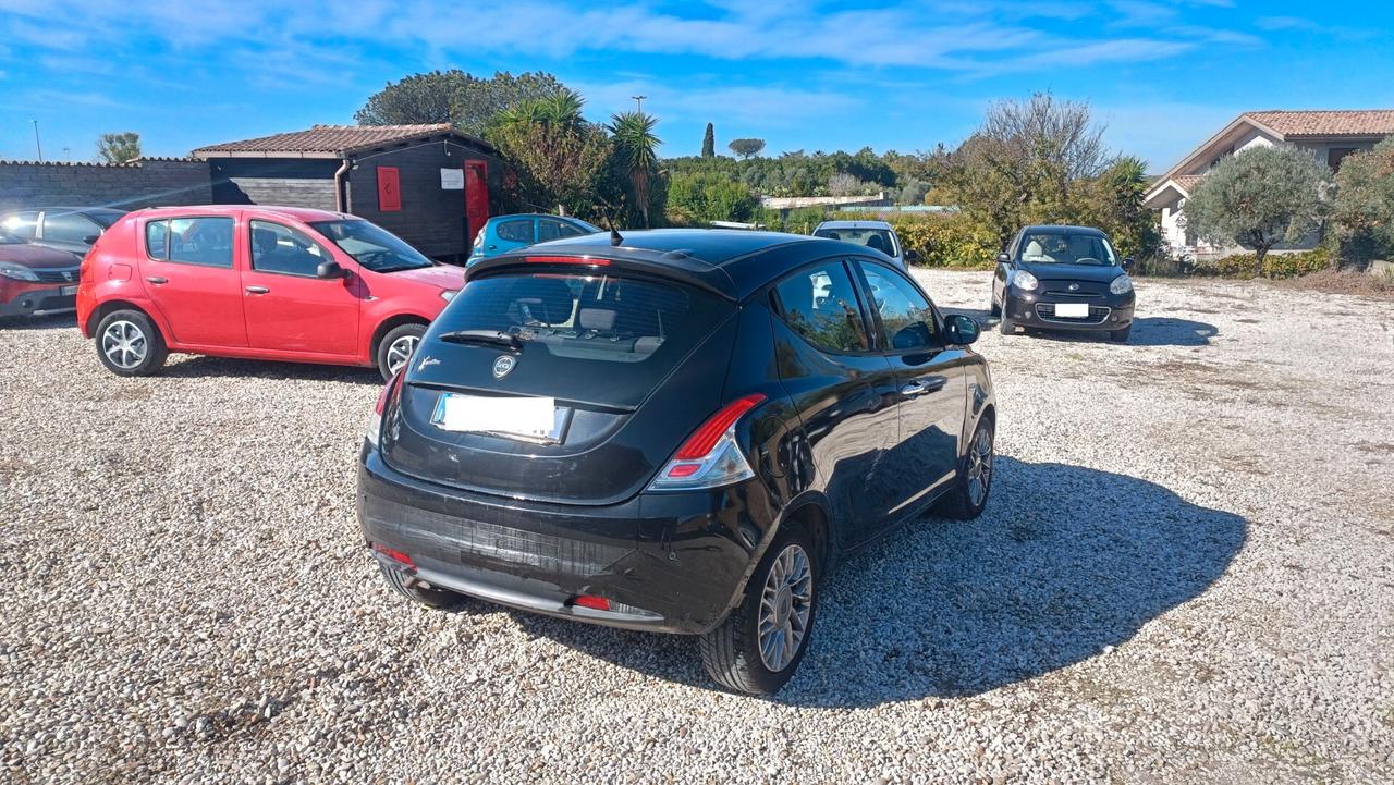 Lancia Ypsilon benzina-gpl