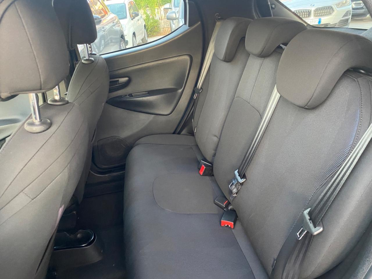 Lancia Ypsilon 1.2 69 CV 5 porte Gold