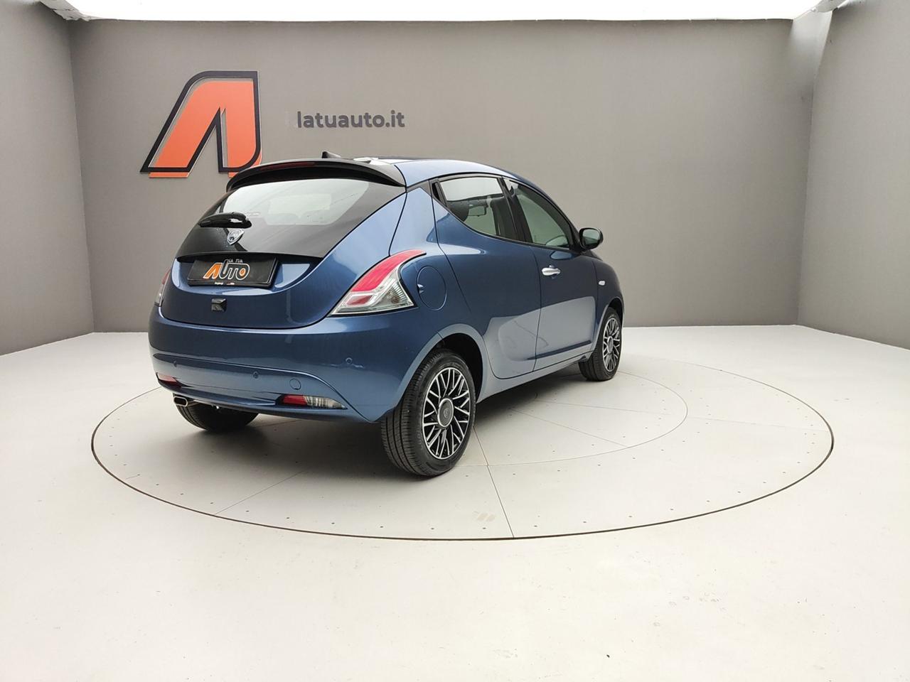 LANCIA Ypsilon III 2021 1.0 70CV HYBRID PLATINO