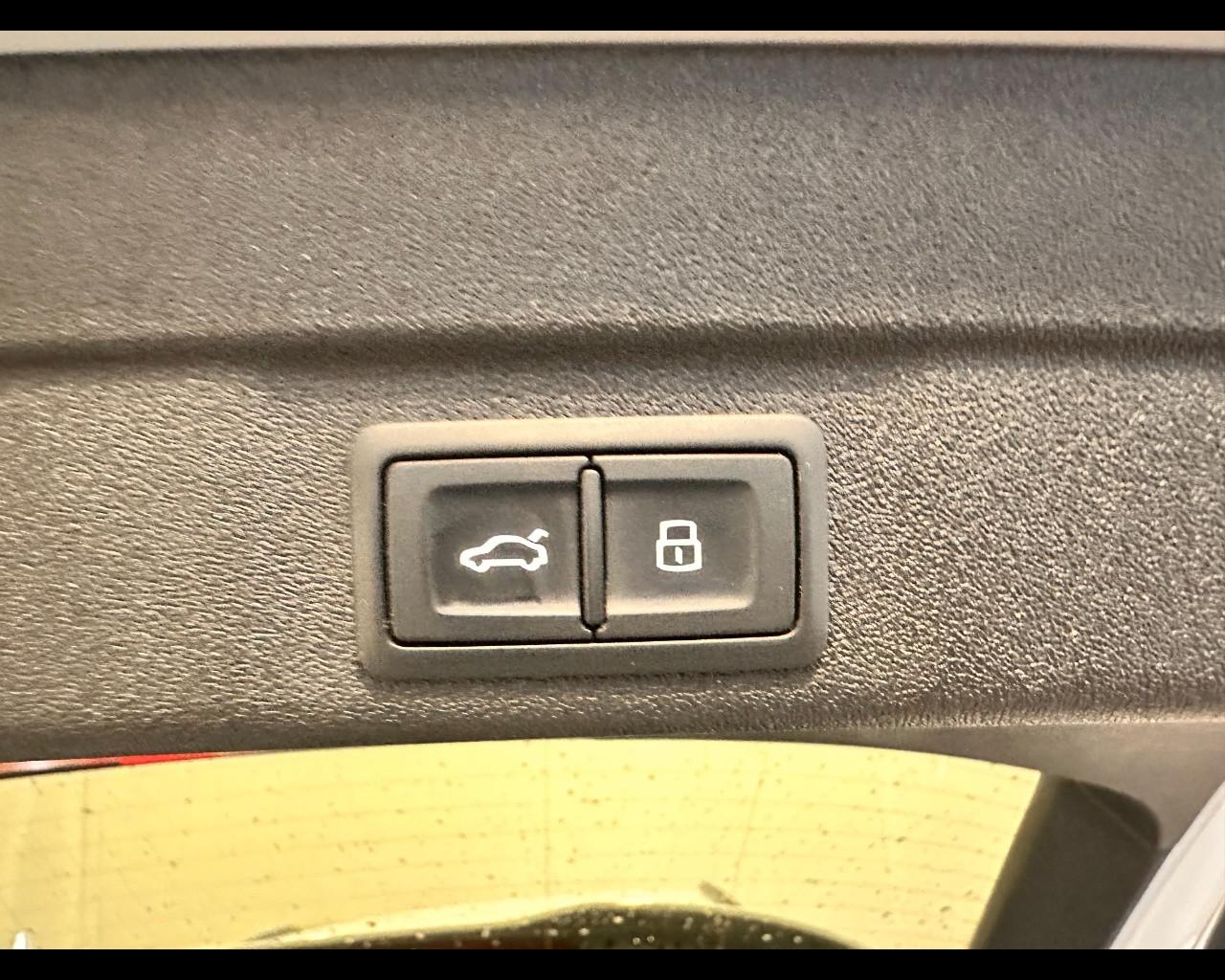 AUDI A5 AVANT 2.0 TDI MHEV+ S-TRONIC QUATTRO S-LINE EDITION