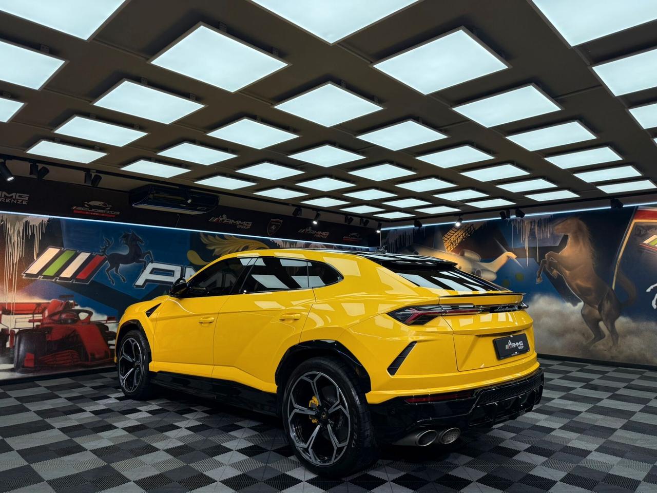 Lamborghini Urus 4.0 (878)