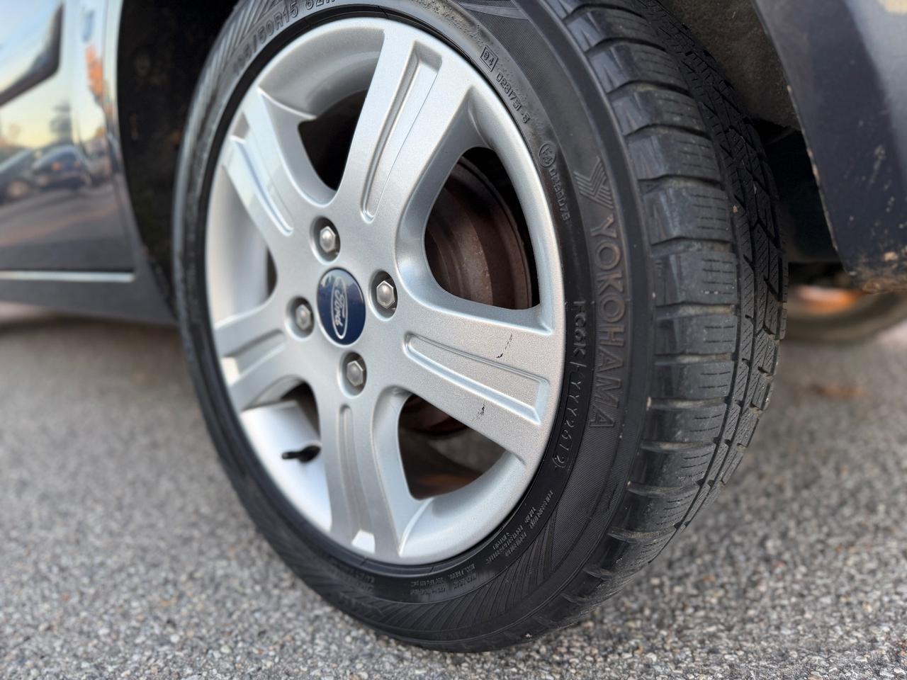 Ford Fiesta 1.2 16V 5p. Ghia Euro 4