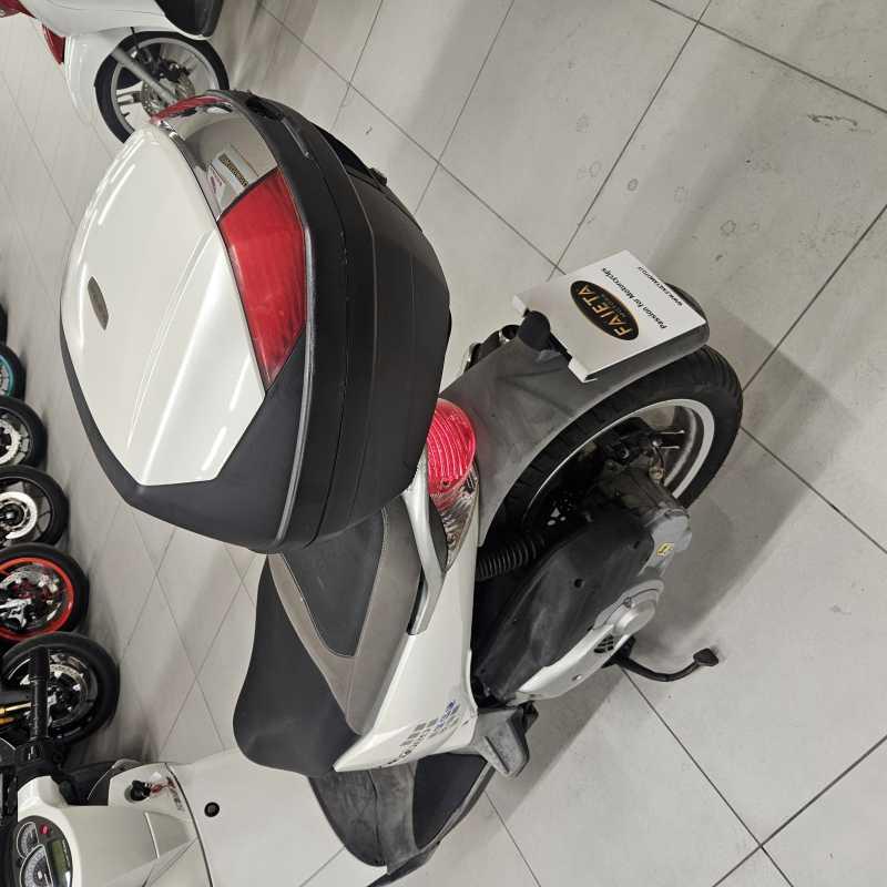 Aprilia Scarabeo 125 i.e. - 2011