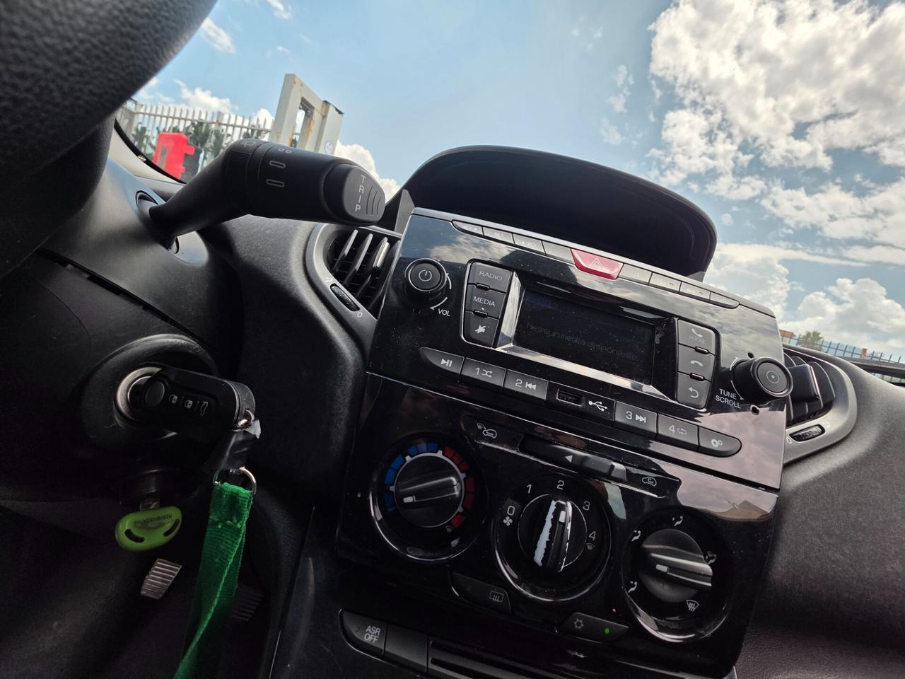 Lancia Ypsilon 1.0 FireFly 5 porte S&S Hybrid Ecochic Gold