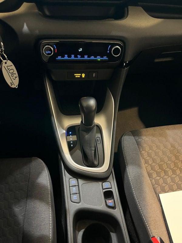 Toyota Yaris Yaris 1.5 Hybrid 5 porte Business