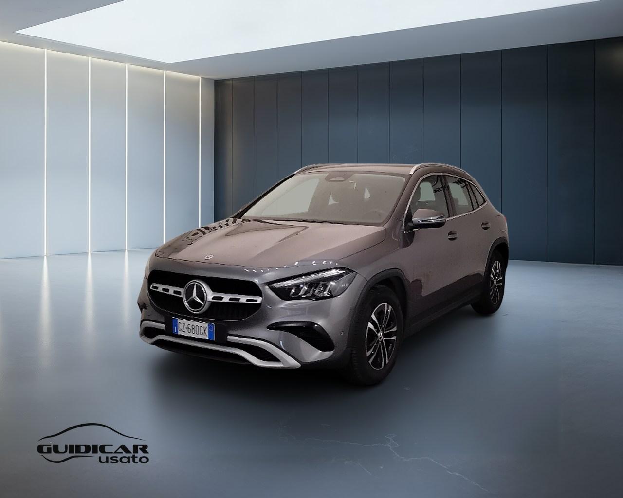 Mercedes-Benz GLA-H247 2023 - GLA 180 d Advanced auto
