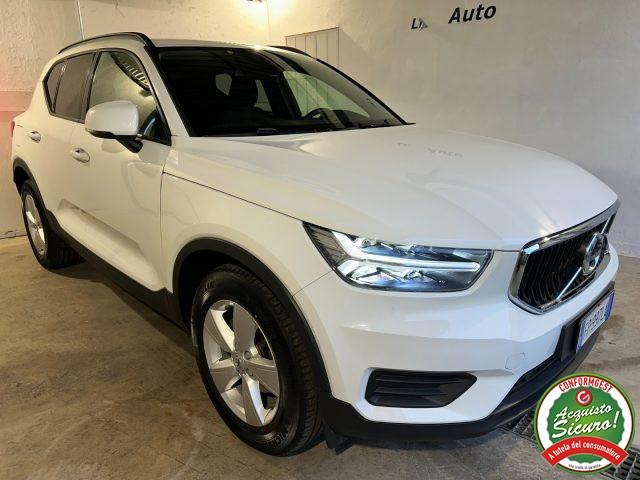 VOLVO XC40 T3 Momentum