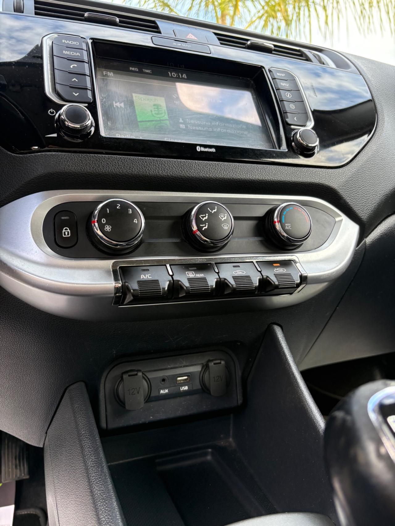 Kia Rio 1.1 diesel 5p. Navigazione