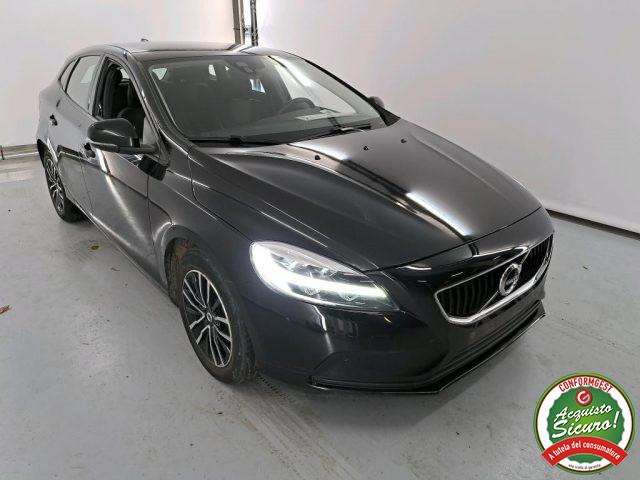 VOLVO V40 D2 Geartronic Black Edition Momentum