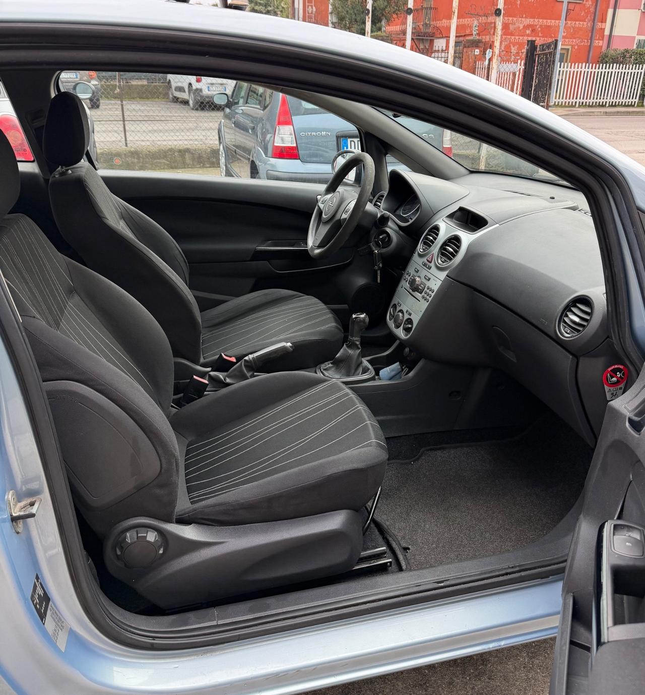 Opel Corsa 1.2- GPL 11-2030- Neopatentati