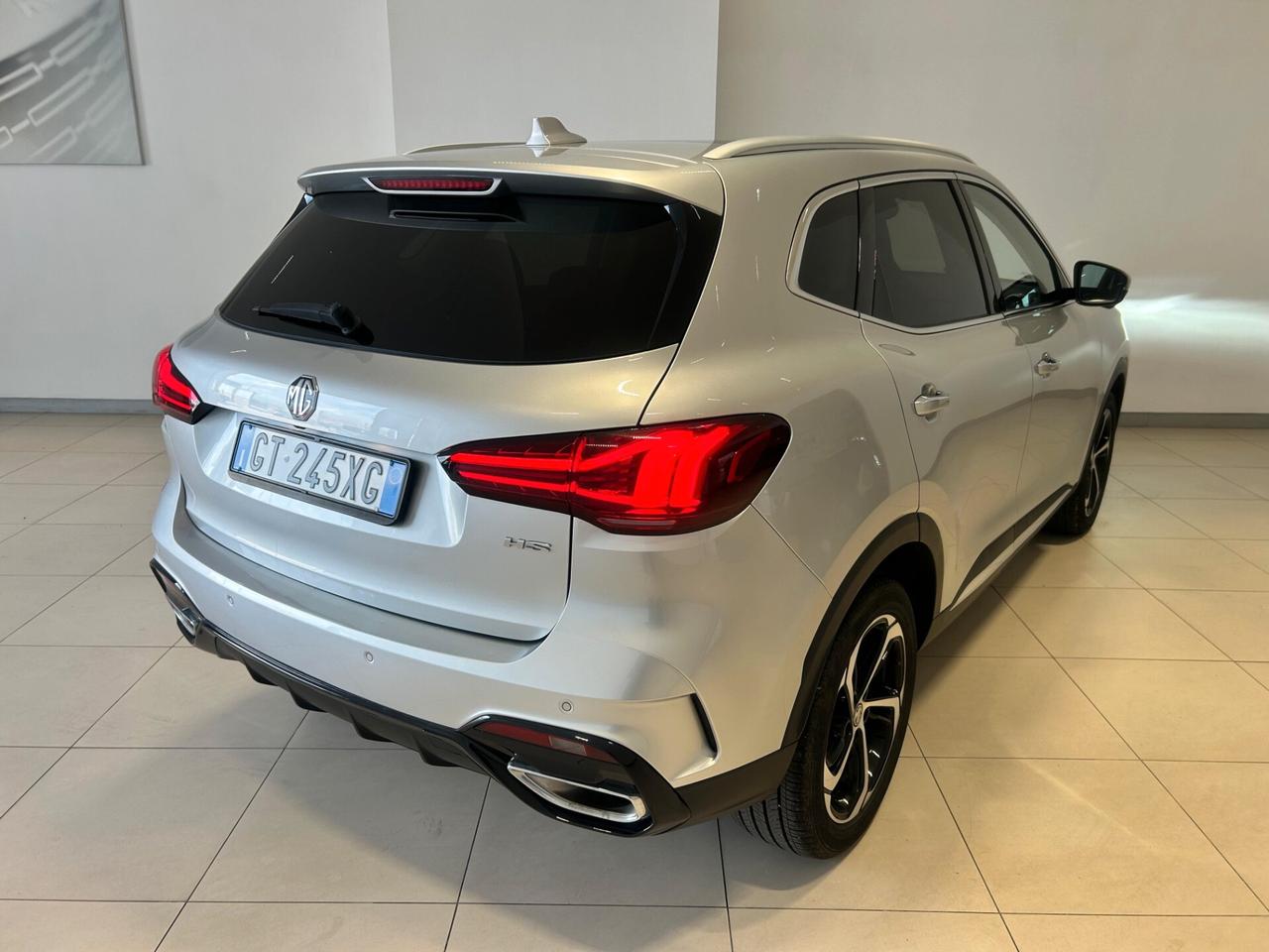 MG HS 1.5T-GDI AT Luxury