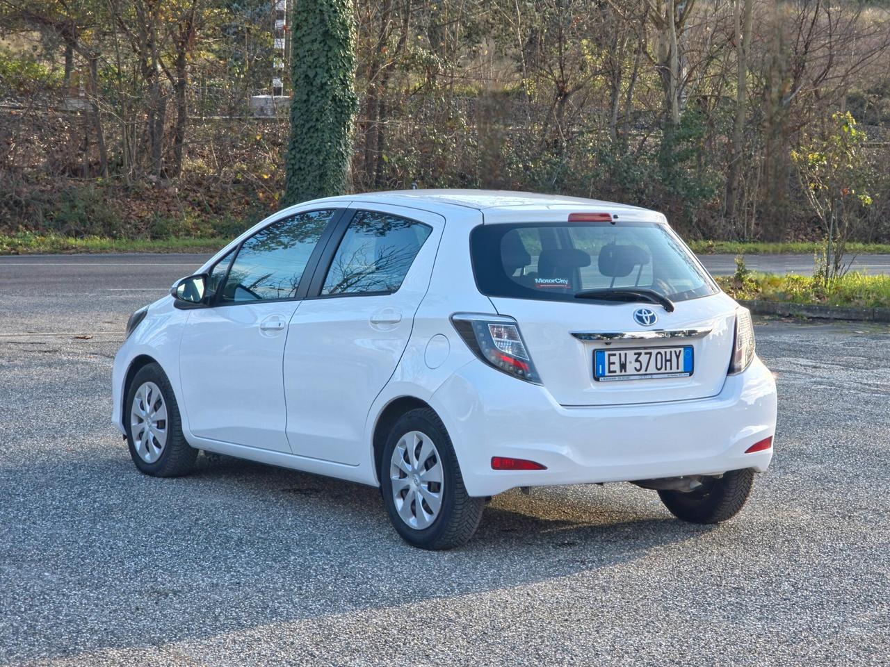 Toyota Yaris 1.5 Hybrid 5 porte Lounge 2014-E5B Automatico NEO