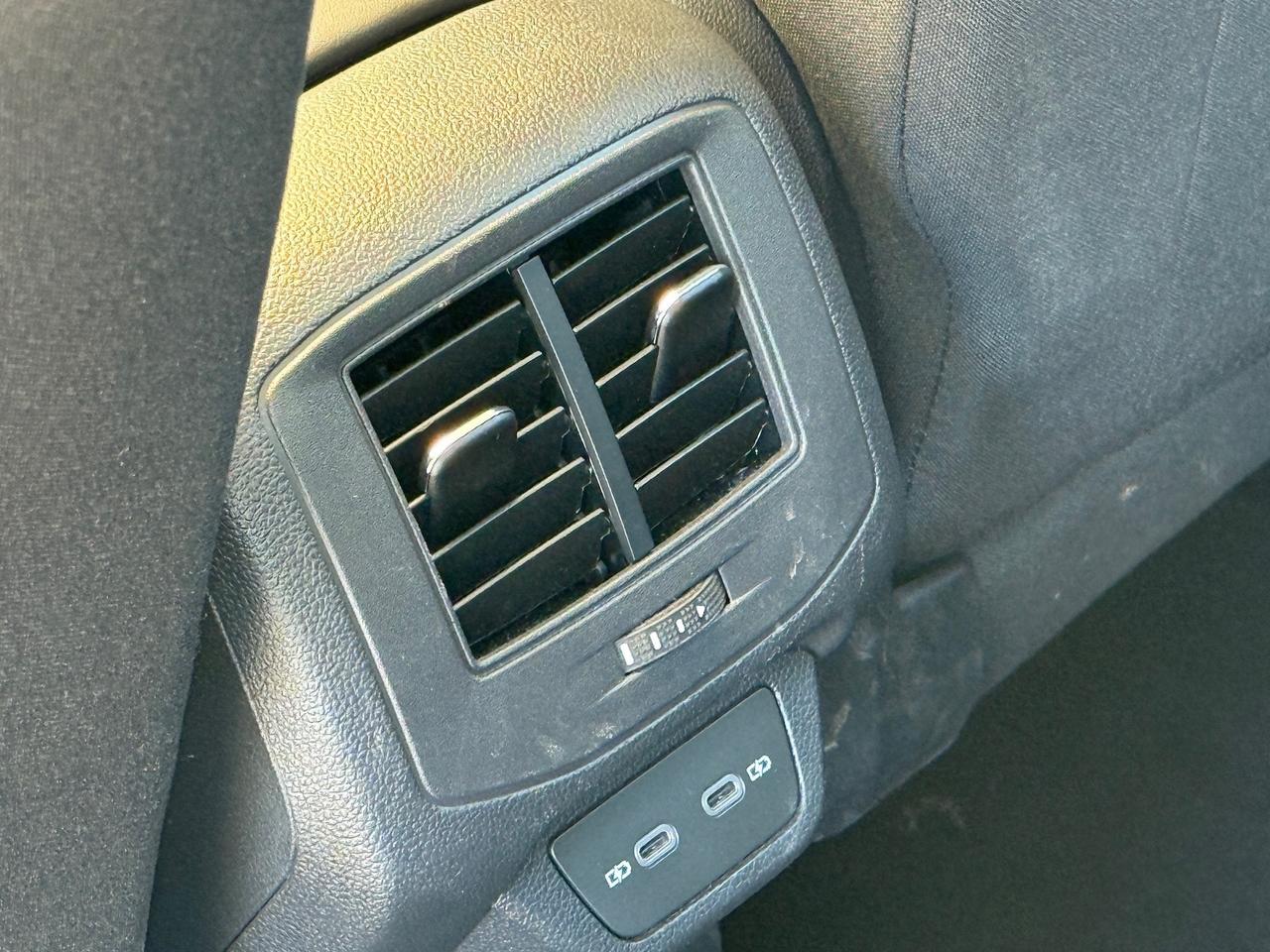 Volkswagen T-Roc 2.0 TDI SCR Style - TETTINO - UNIPRO