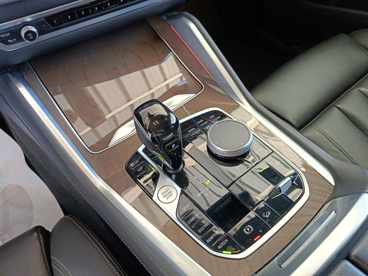 BMW X6 G06 - X6 xdrive40d mhev 48V Msport auto