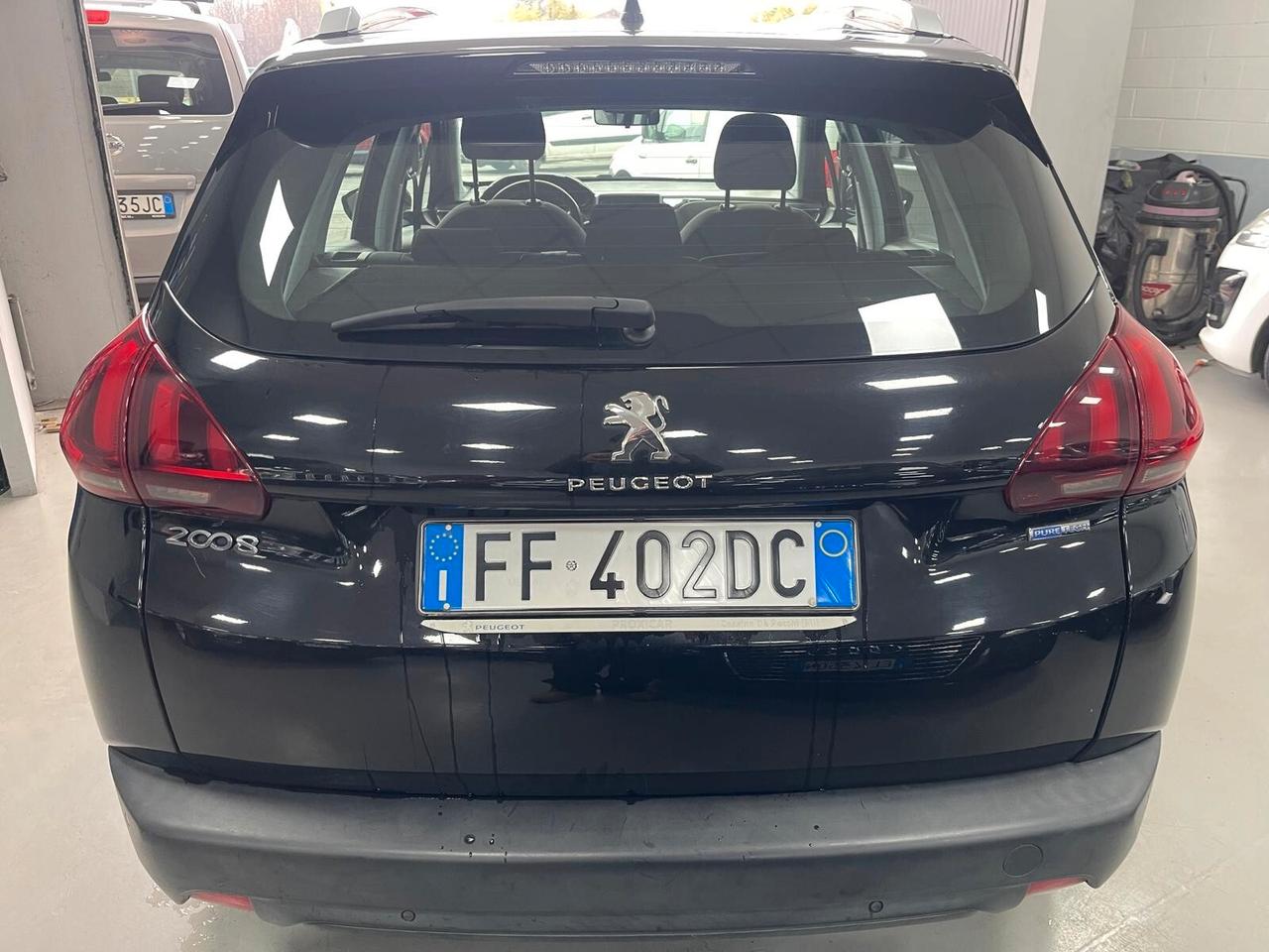 Peugeot 2008 PureTech 82 Allure