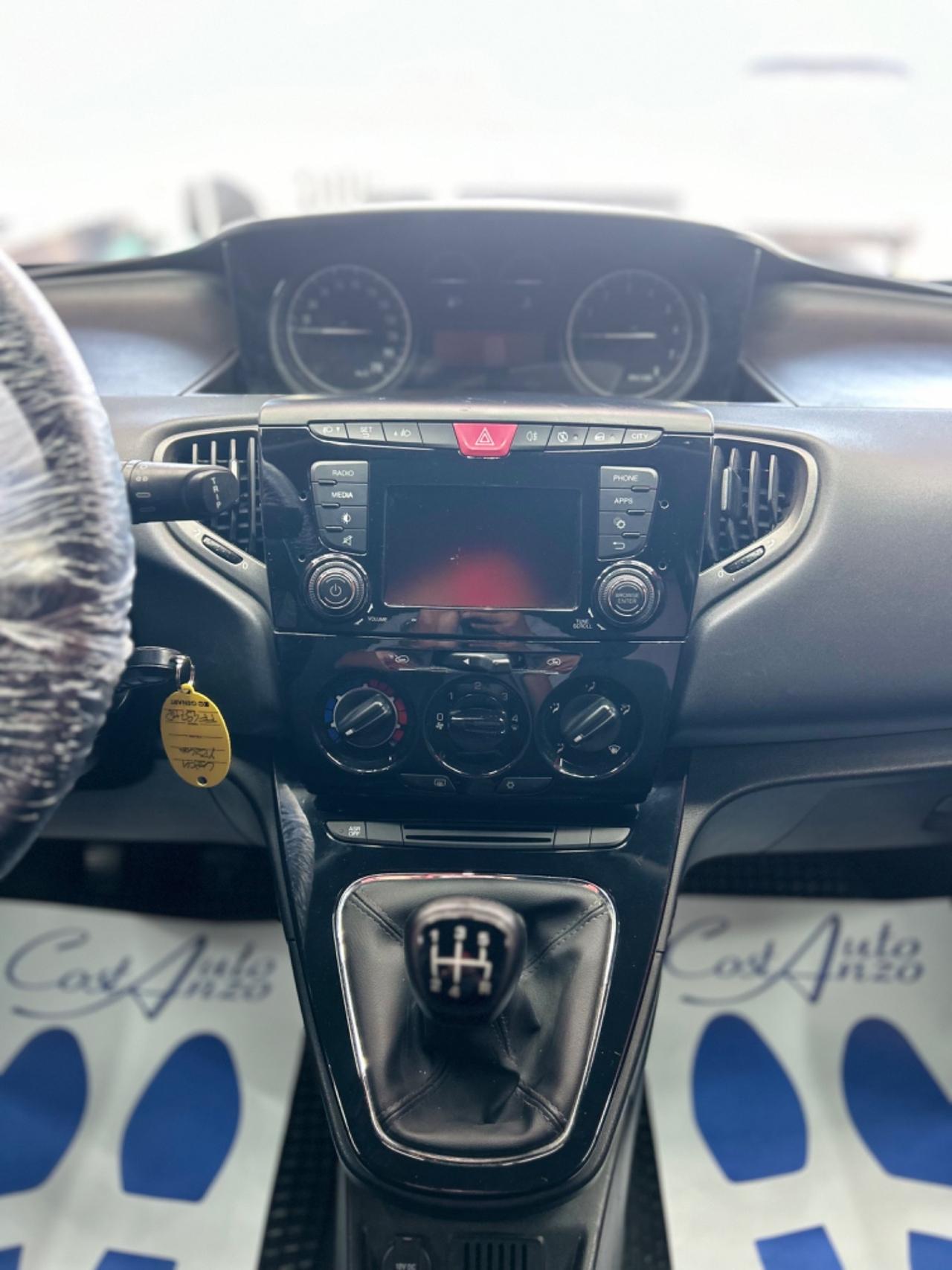 Lancia Ypsilon 1.2 GPL Ecochic Platinum 12/2016