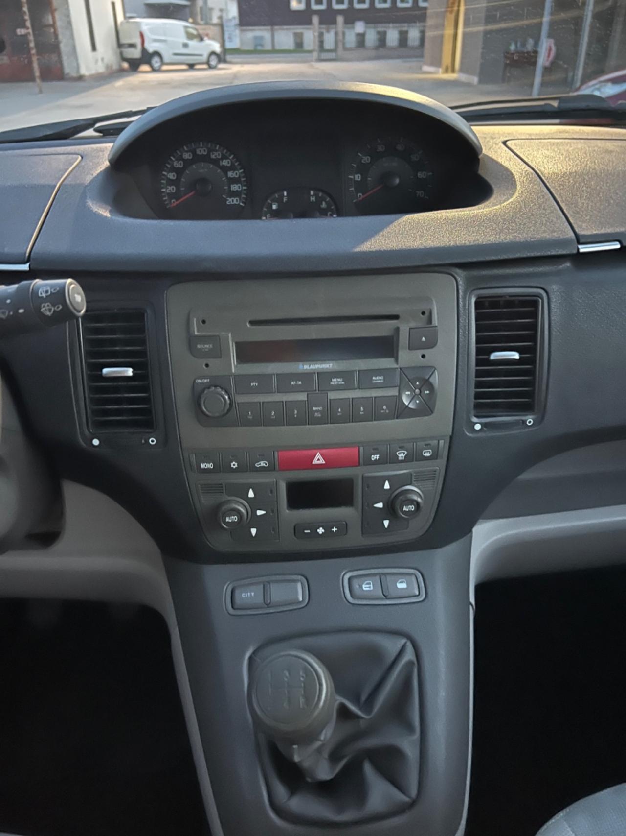Fiat Idea 1.3 Multijet 16V Emotion
