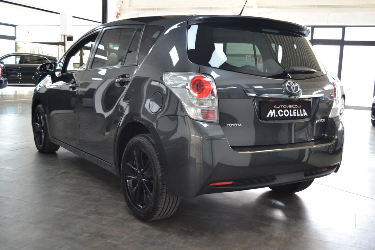 Toyota Verso 1.6 D-4D Style 7Posti/Navi/Tetto/Cruise