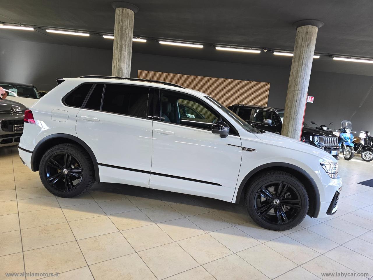 VOLKSWAGEN Tiguan 2.0 BiTDI DSG 4MOTION R-LINE 240 CV