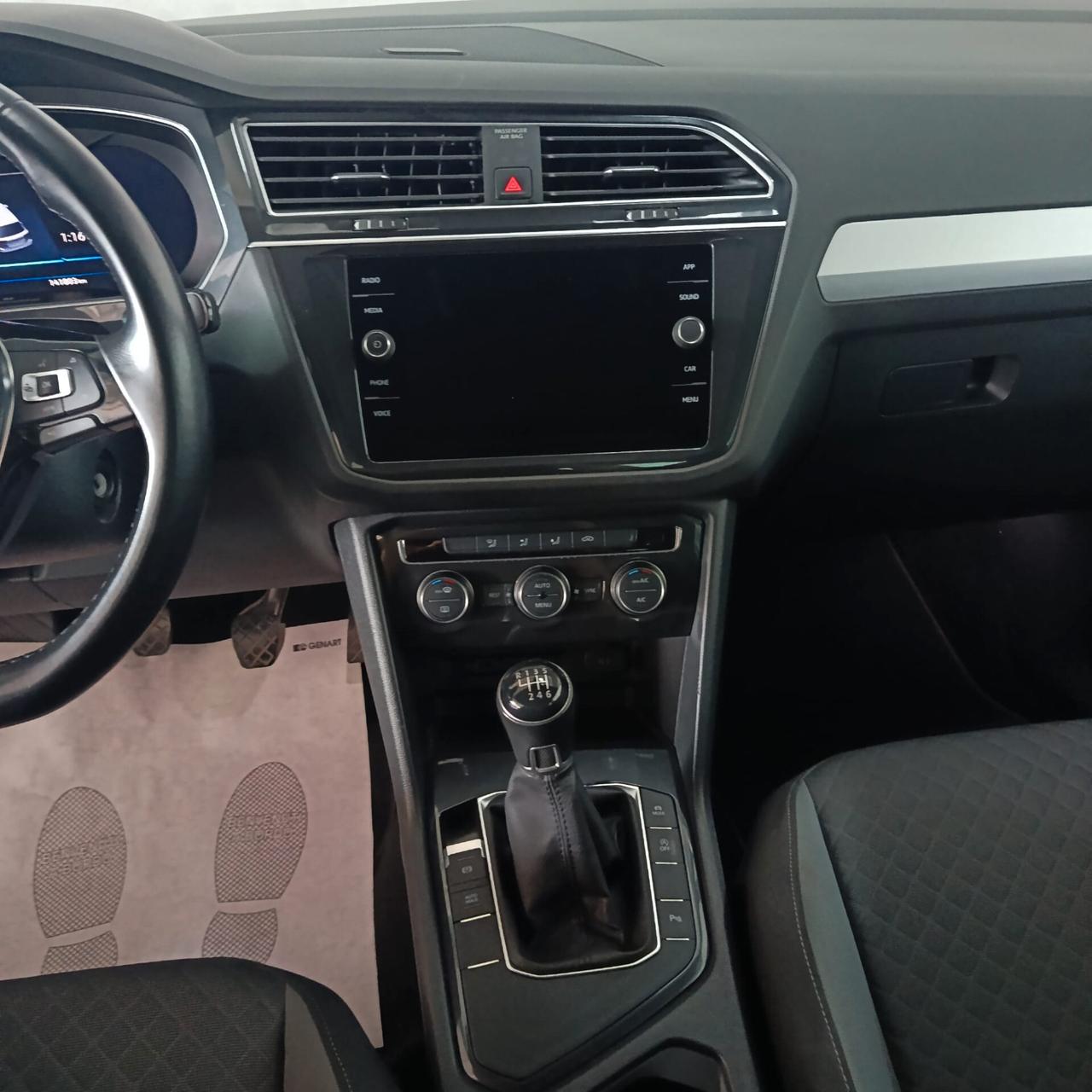Volkswagen TIGUAN 2.0 TDI R-LINE