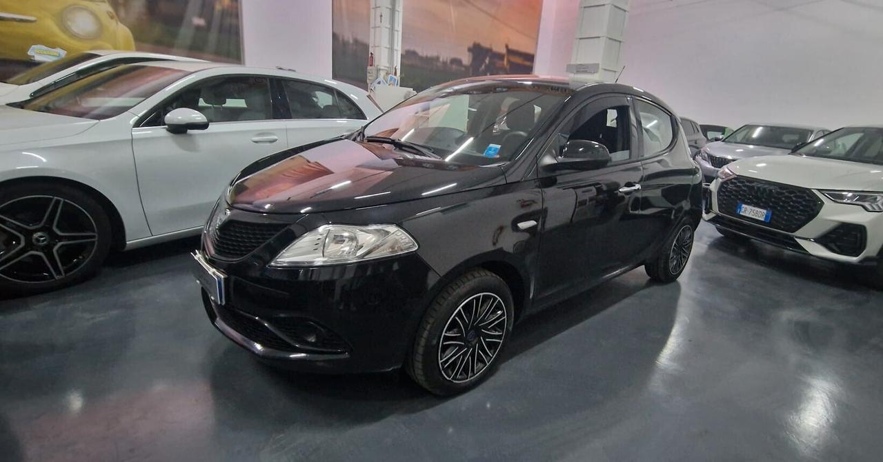 Lancia Ypsilon 1.2 69 CV 5 porte GPL Ecochic Gold