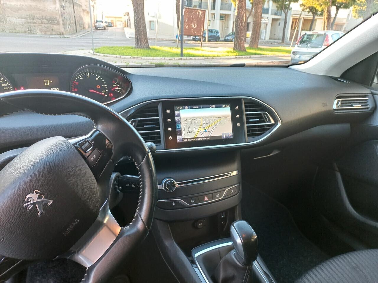 Peugeot 308 BlueHDi 100 S&S SW Business