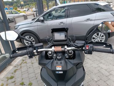 Honda X-ADV 2022 Soli 9.000 km