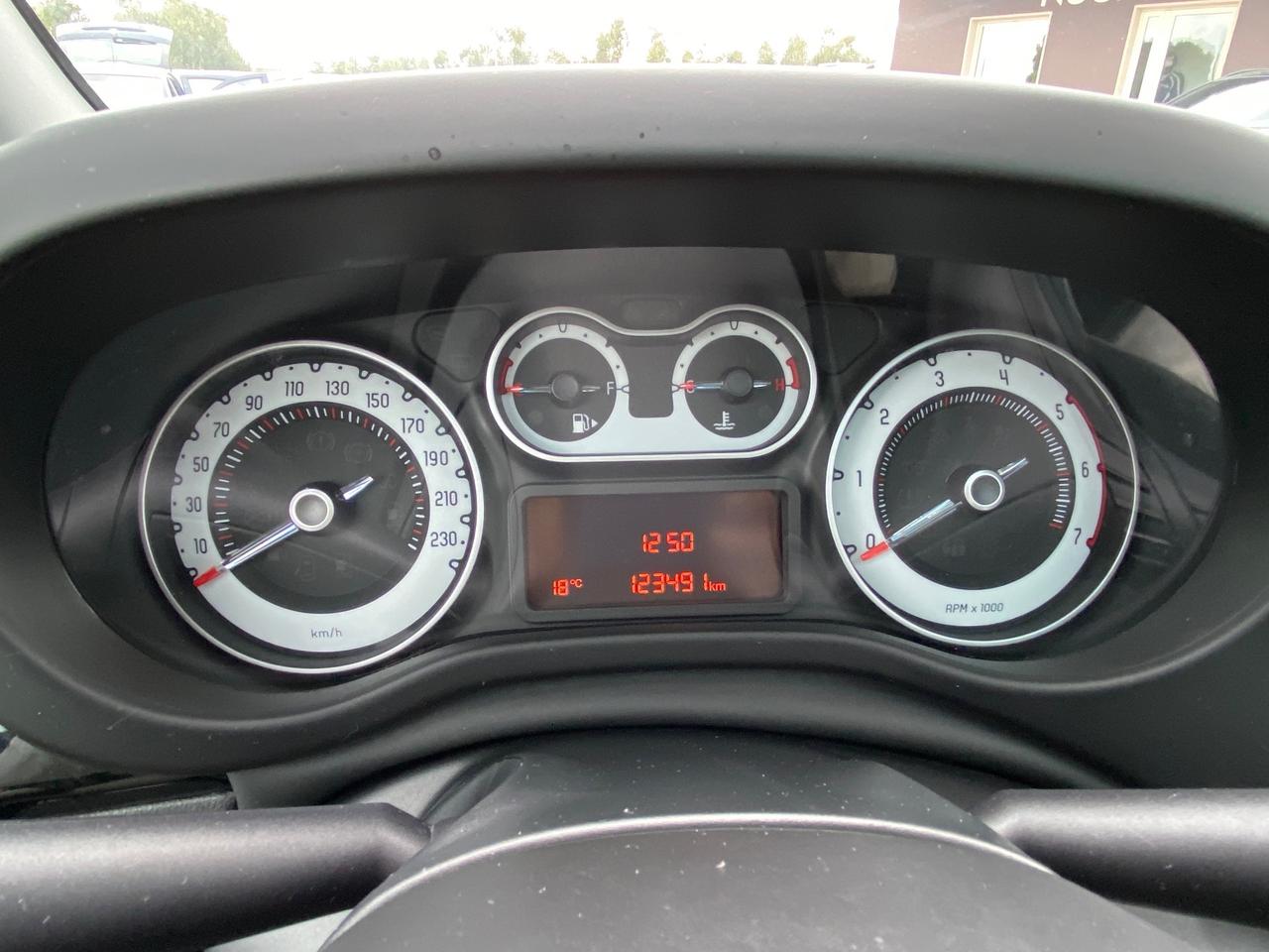 Fiat 500L 1.6 Multijet 105 CV Trekking TETTO, NEOPATENTATI, UNICO PROPIETARIO