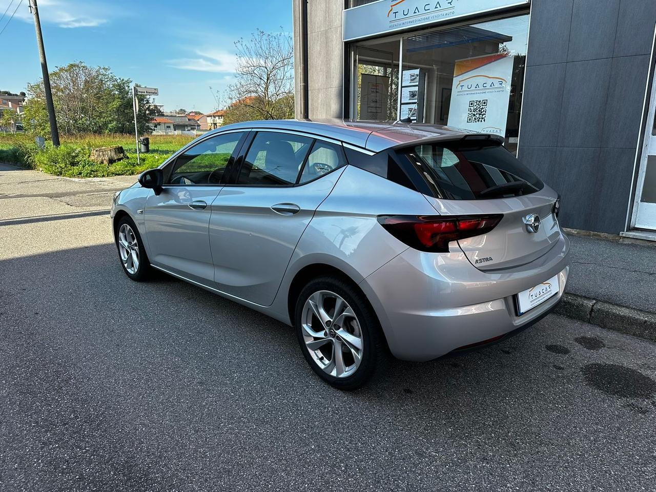 Opel Astra Dynamic 1.6 CDTI