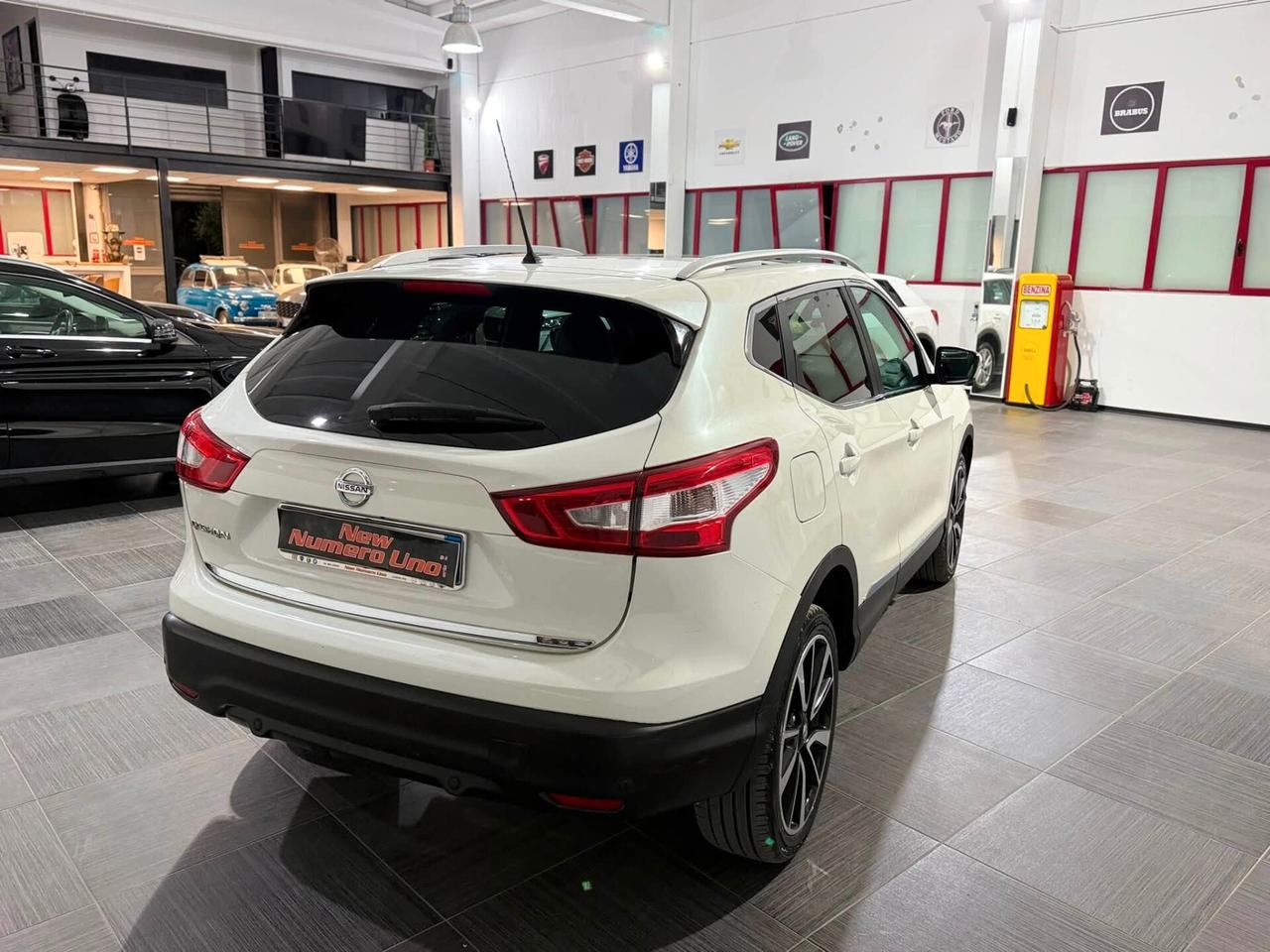 NISSAN QASHQAI 1.6 dCi 130cv Tekna 2014