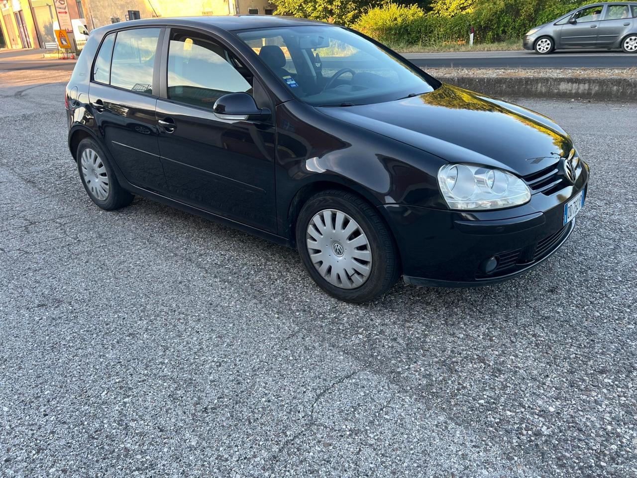 Volkswagen Golf 1.6 16V FSI 5p. Comfortline
