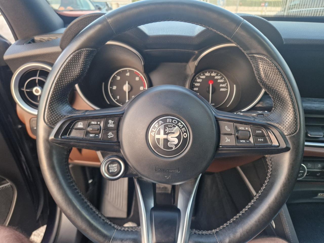 Alfa Romeo Stelvio 2.2 190CV - 2021