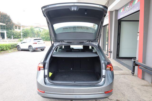 SKODA Octavia 2.0 TDI EVO SCR DSG Wagon UniPro ACC Radar LED Nav