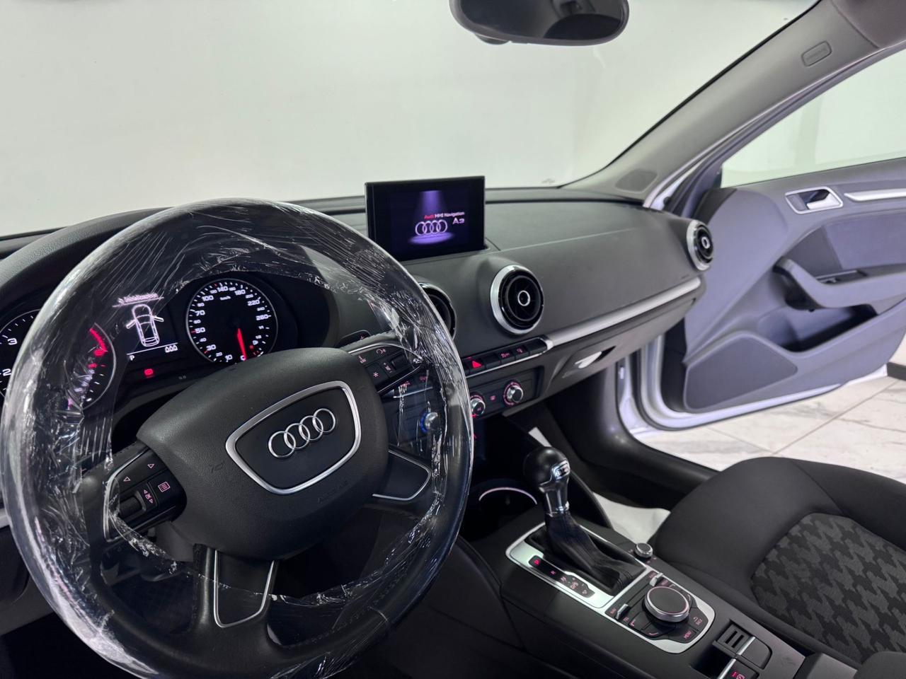 Audi A3 SPB 1.6 TDI S tronic -GARANTITA-2013